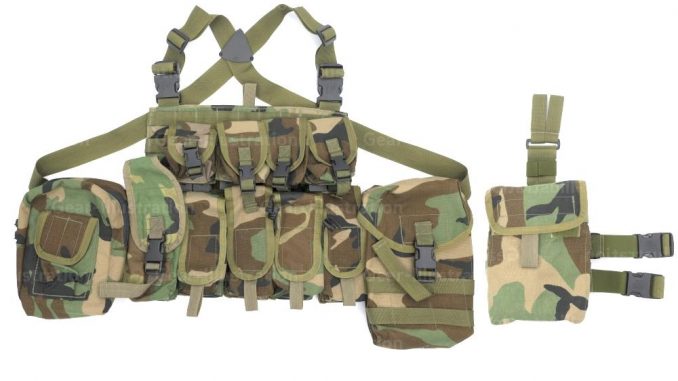 Tactical Tailor Modular Assault Vest (MAV, 1-Piece) 3 Mag 5.56 Kit,  Woodland, 2004 – Gear Illustration